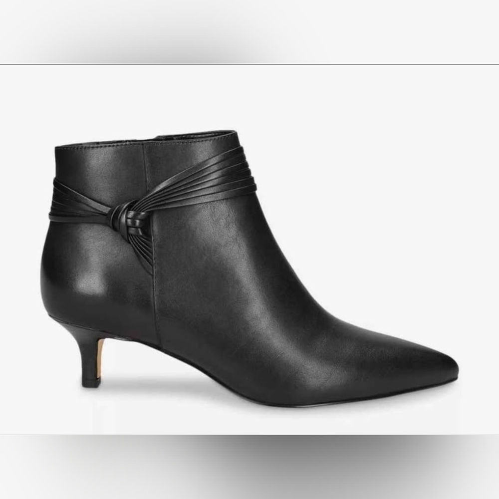 Bella Vita Jani Leather Bootie Size 12WW  NIB